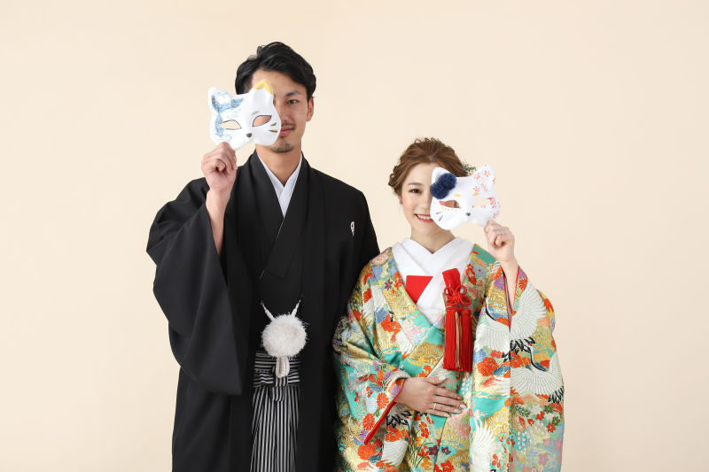 グリーン×赤のコーディネート