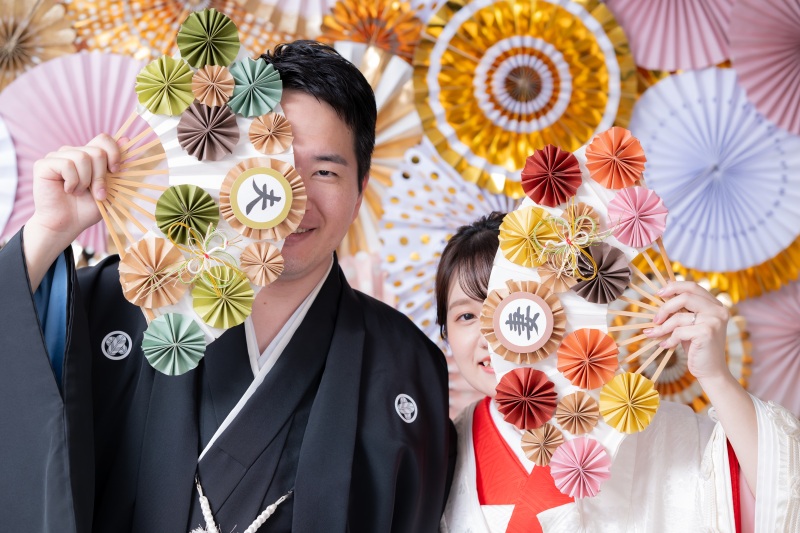 ポップで可愛い!ペーパーファン背景