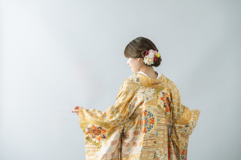 ゴールド色打掛