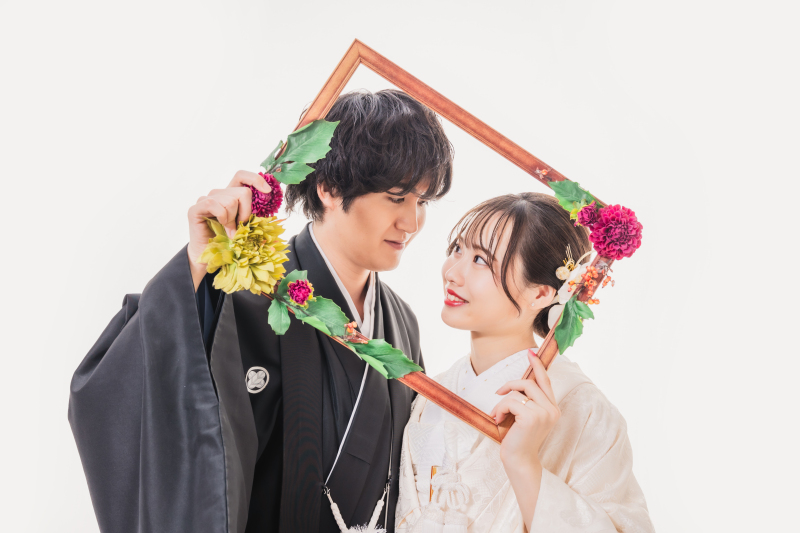 【2月以降撮影・平日45,000円】家族も一緒に撮影OK♡『スタジオ壱点プラン』データ80枚+和装1着+新婦ヘア&メイク付き