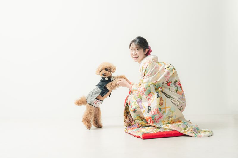 【平日15:00/土日14:00限定】ペットと一緒に撮影♡『スタジオ壱点プラン』データ80枚/和装1着/新婦ヘア&メイク付き