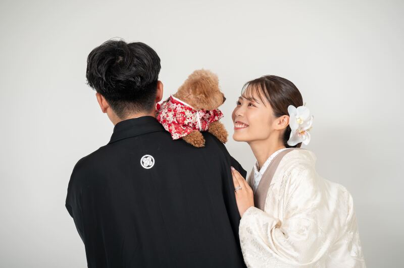 【平日15:00/土日14:00限定】ペットと一緒に撮影♡『スタジオ壱点プラン』データ80枚/和装1着/新婦ヘア&メイク付き