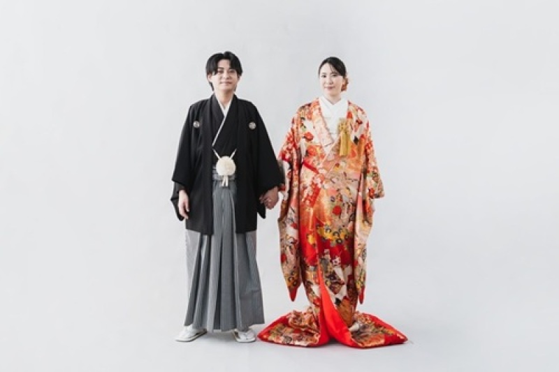 紅葉11月下旬～12月上旬　和装弐点プラン　平日130,000円　土日祝料金22,000円➡11,000円