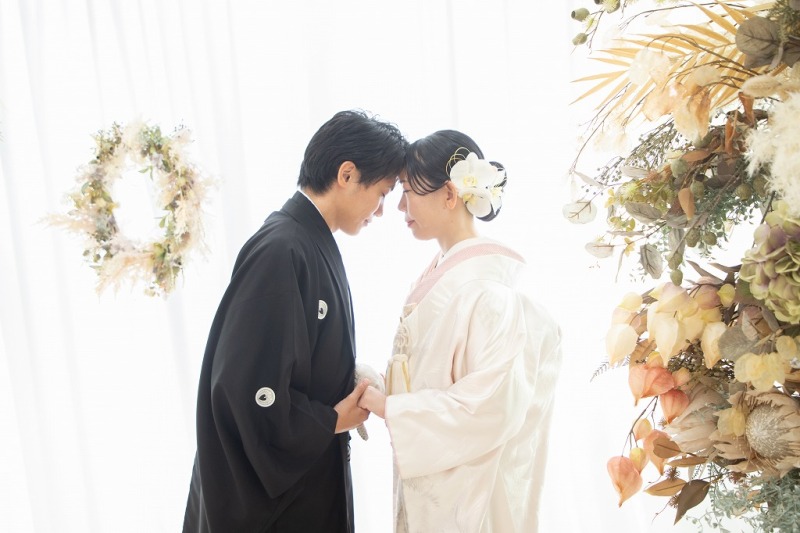 おでこくっつけポーズ