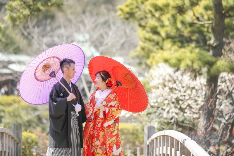 太鼓橋で仲良くいつものリラックスした表情で