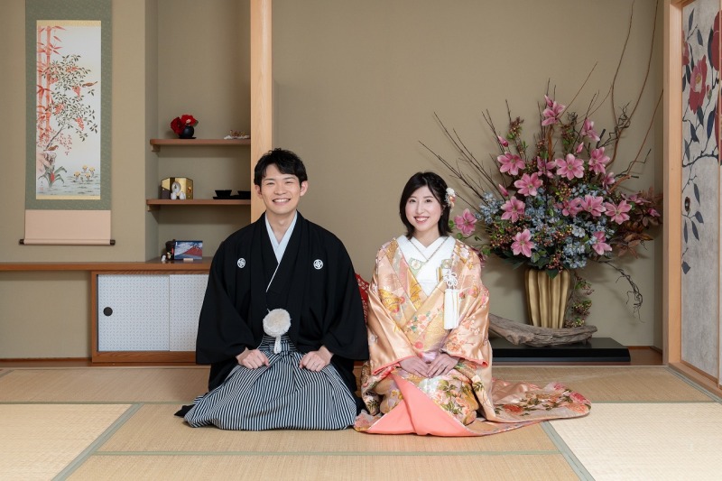 笑顔で正座ショット