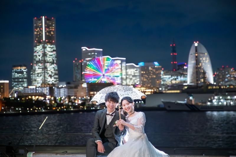 傘持持って、よりそって！