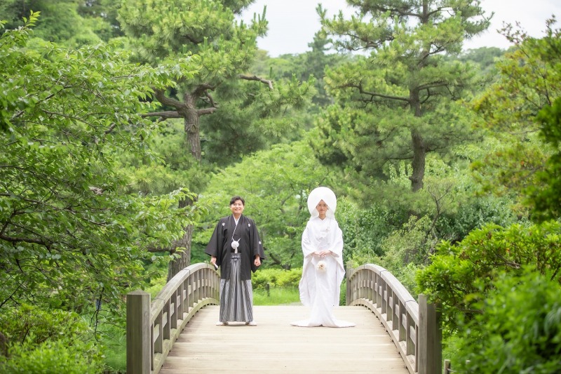 橋の上でおすまし