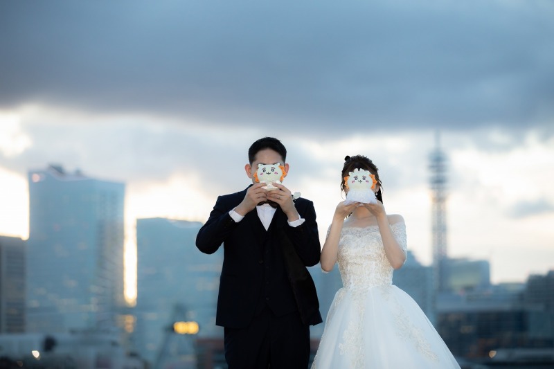 お二人の記念の小物も使って