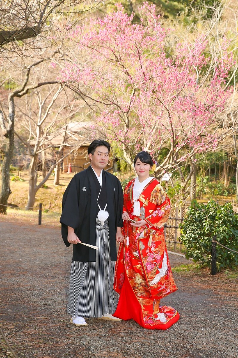 梅をバックに写真を撮れて良かったです！