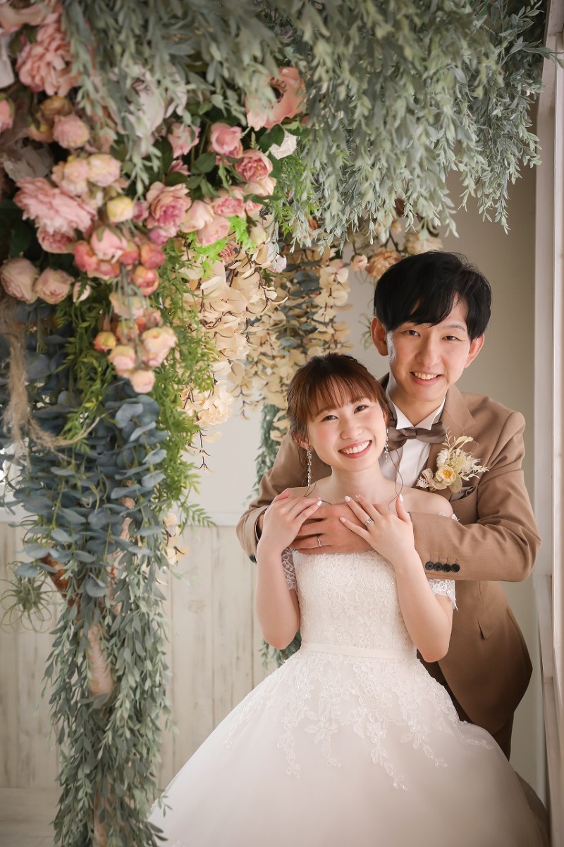 お花に囲まれて華やかに