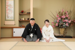 白無垢でスタジオ撮影