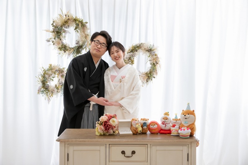 ぬいぐるみに囲まれて