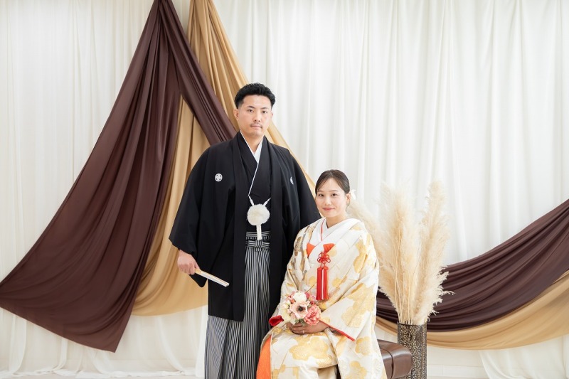 ご新婦様座りショット