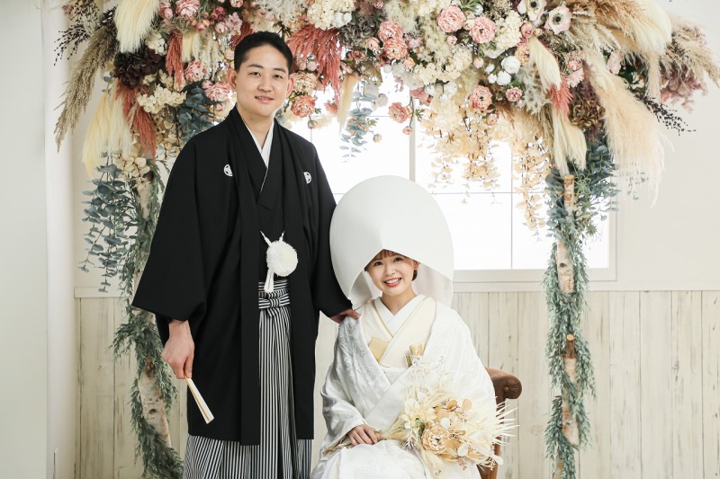 白無垢に綿帽子が注目されています