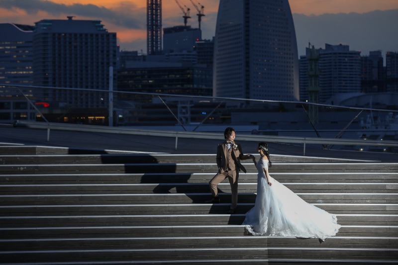 階段でのドレスショット