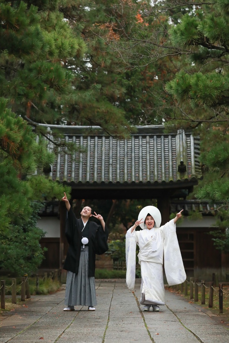 ポーズを決めて