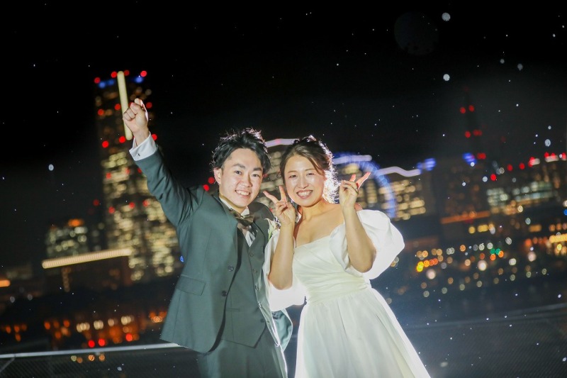 大さん橋の最後に締めでガッツポーズ