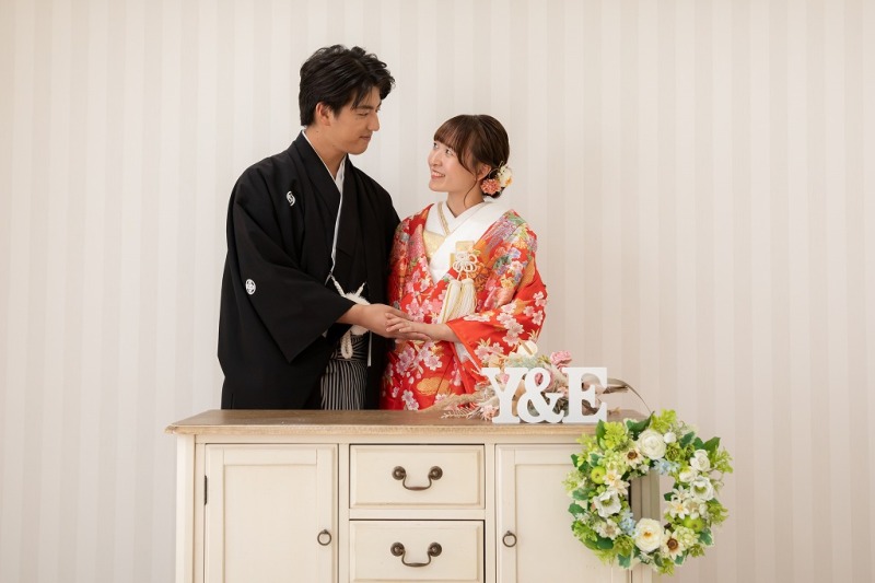 二人の名前のアルファベットも使って一枚