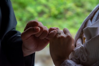 雨を生かしたショットがとても幻想的でステキな仕上がりでした