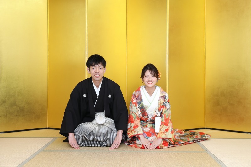 まずは、スタジオでお辞儀の撮影から