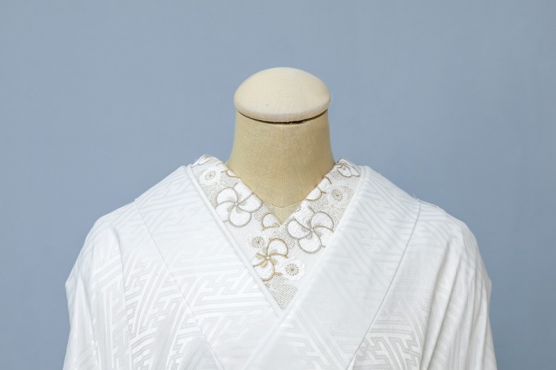 刺繍衿レンタルも可能です!