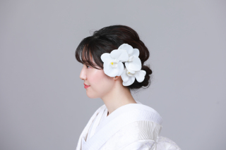 洋髪から別の洋髪スタイルへヘアチェンジ