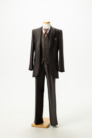 ブラウンタキシード