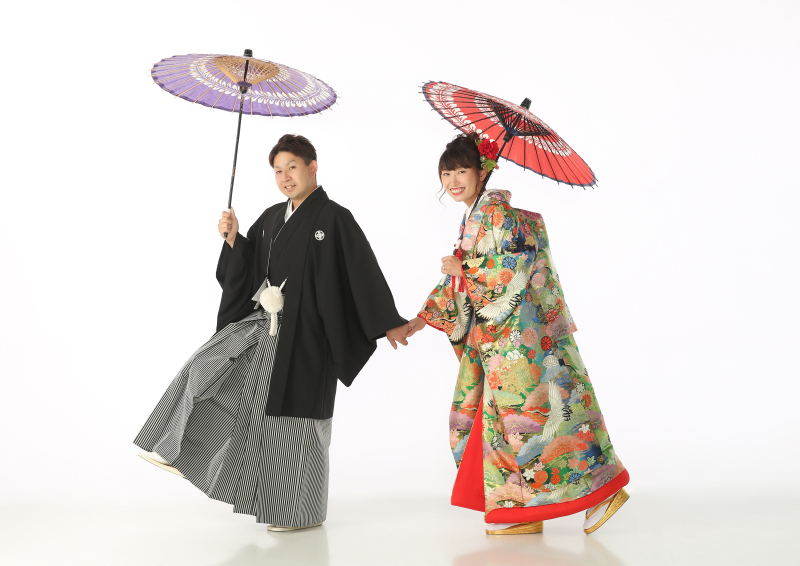 和傘を持って楽しく!