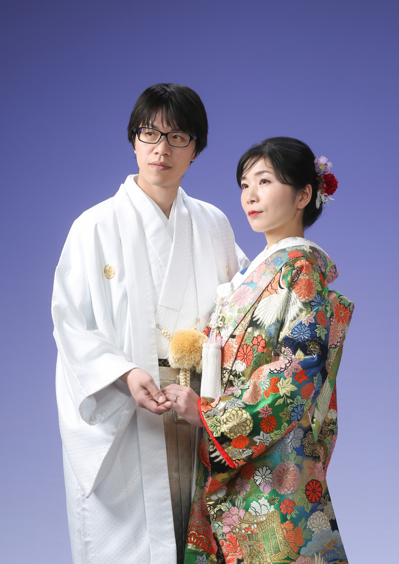 お2人で手を取り合って…