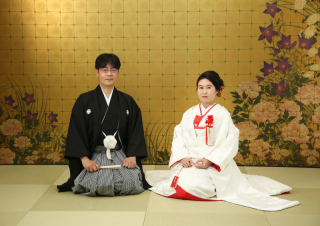 白無垢でかっちりと！