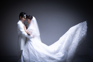 ウェディングドレス＆カラードレス！