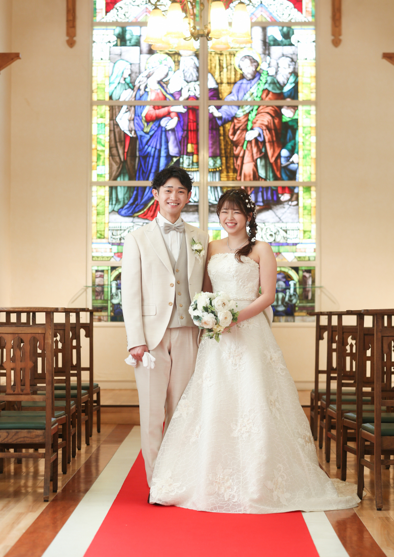 ウェディングドレス×ステンドグラス