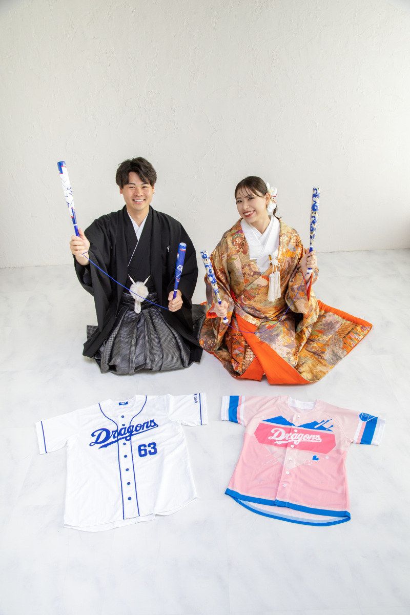 お2人の趣味のグッズと一緒に！