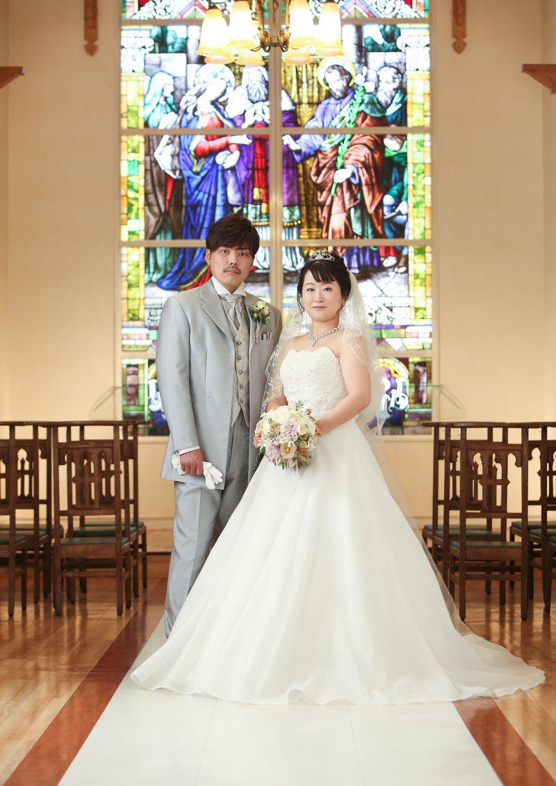 1着目はウェディングドレスで!