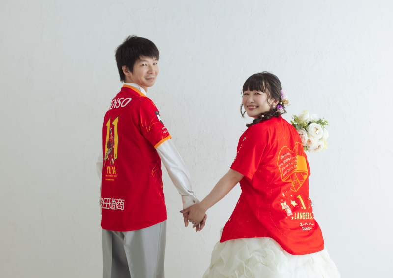 仲良くおそろいのグッズで!