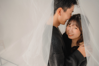 <新しい人生を歩み始めるふたりの1枚>基本撮影プラン|フォトパネルやデータなど購入商品を自由に組み合わせられます
