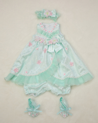 女の子　60cmブルー