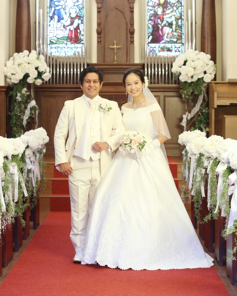 3着目はウェディングドレスで