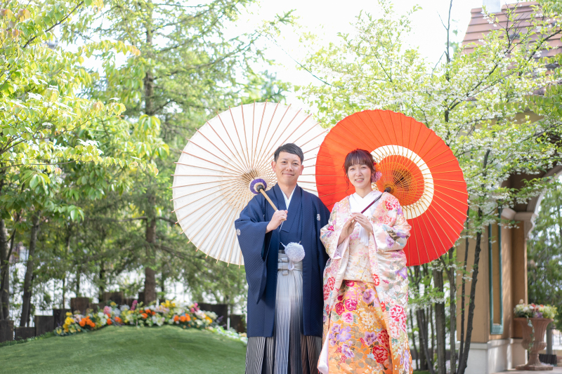 和の小物と一緒に