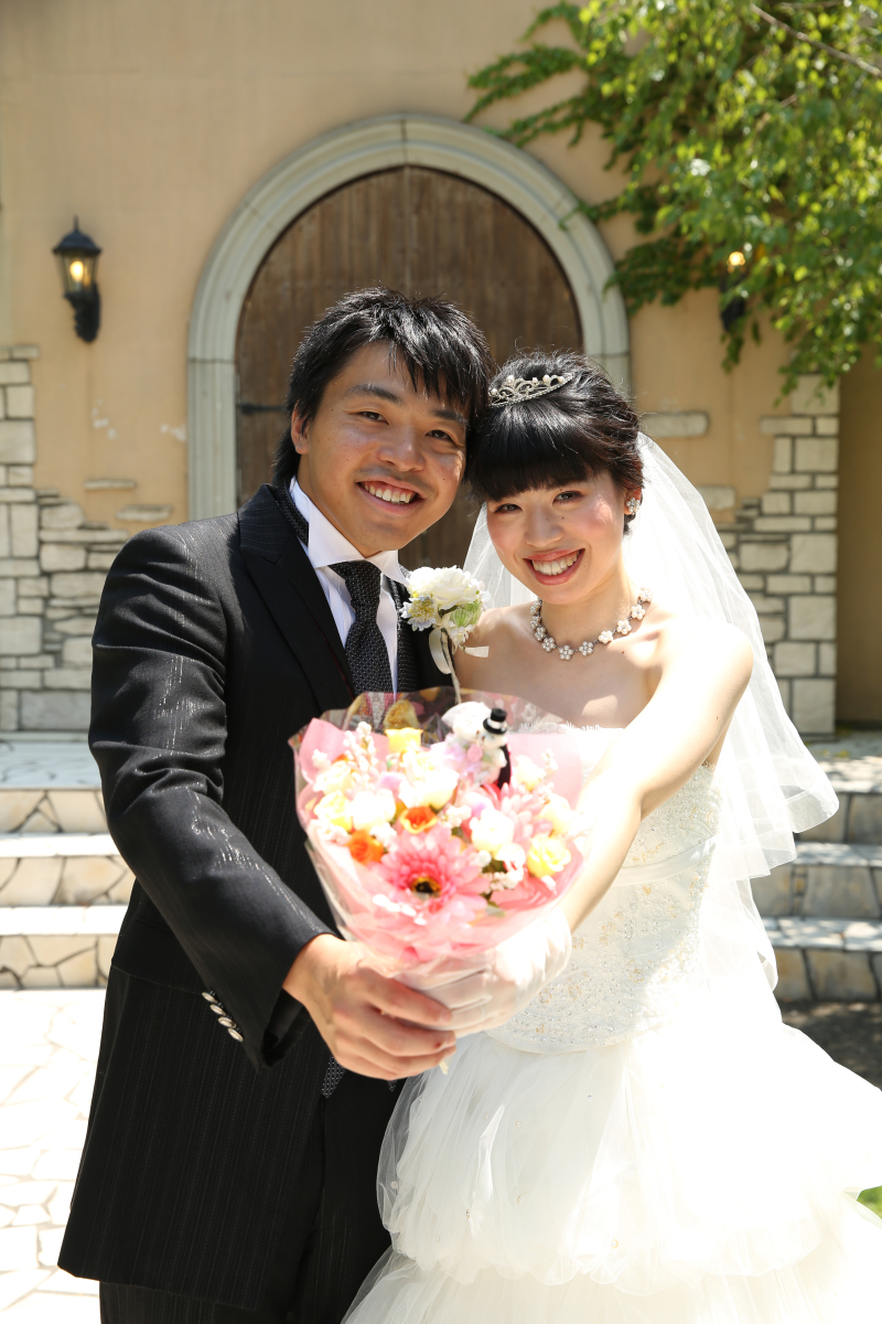 チャペルバックにロケーション撮影