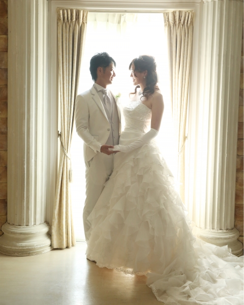 ロングトレーンでシルエットも♪