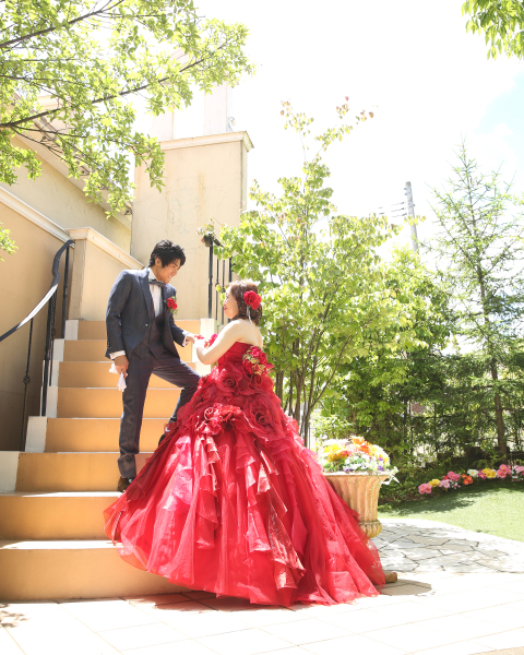 エスコートはもちろんご新郎様！