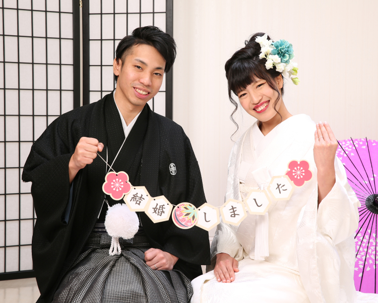 白無垢でガーランド