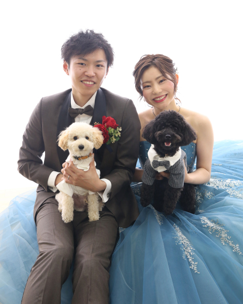 【洋装×ペット撮影】わんちゃんねこちゃんと一緒のウエディングフォト