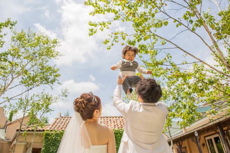 ◆和洋装3着+お子さまと撮影◆アルバム+データ+衣装+ヘアメイク付《お子さまがいらっしゃる方》\キャンペーン使用で通常の半額/
