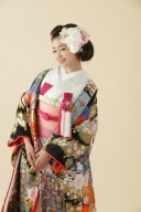 N182黒地薔薇舞孔雀