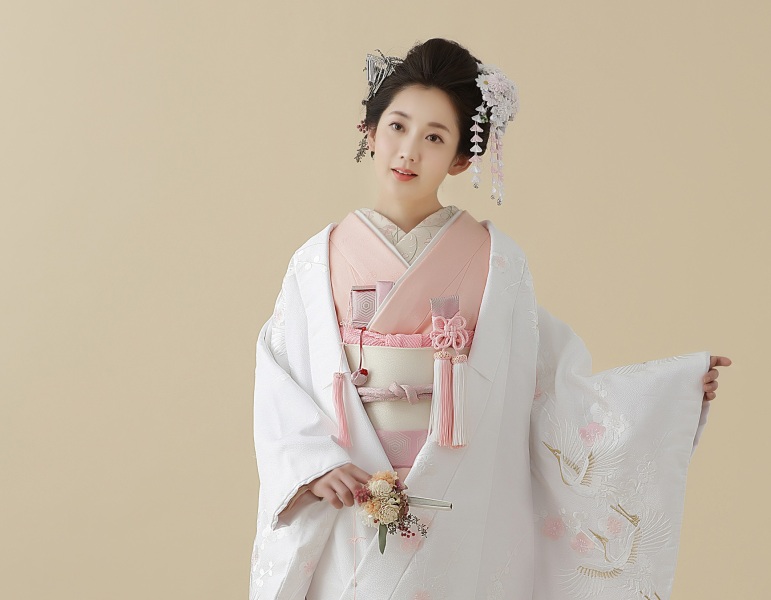 【アレンジ小物も豊富に揃う】