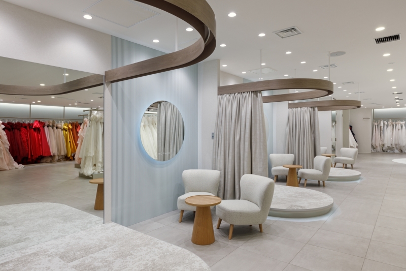 SOPHIA（ソフィア）_衣装の試着ができる