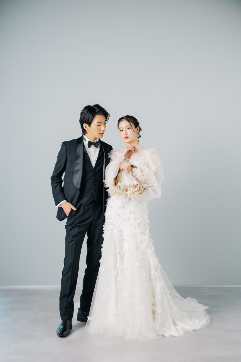 【7月･8月スタジオ洋装+和装撮影限定】2着目衣裳アップグレード料金0円！！